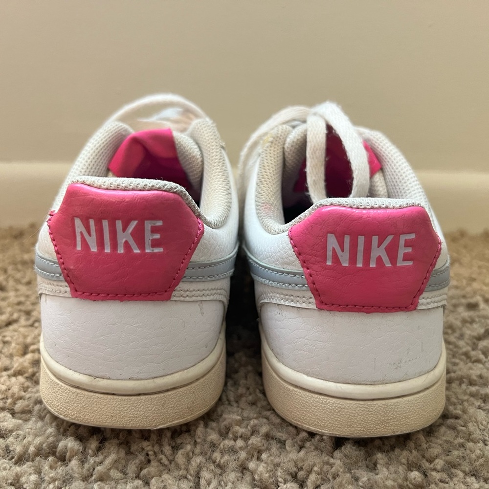 Nike Court Vision Low Size 7
